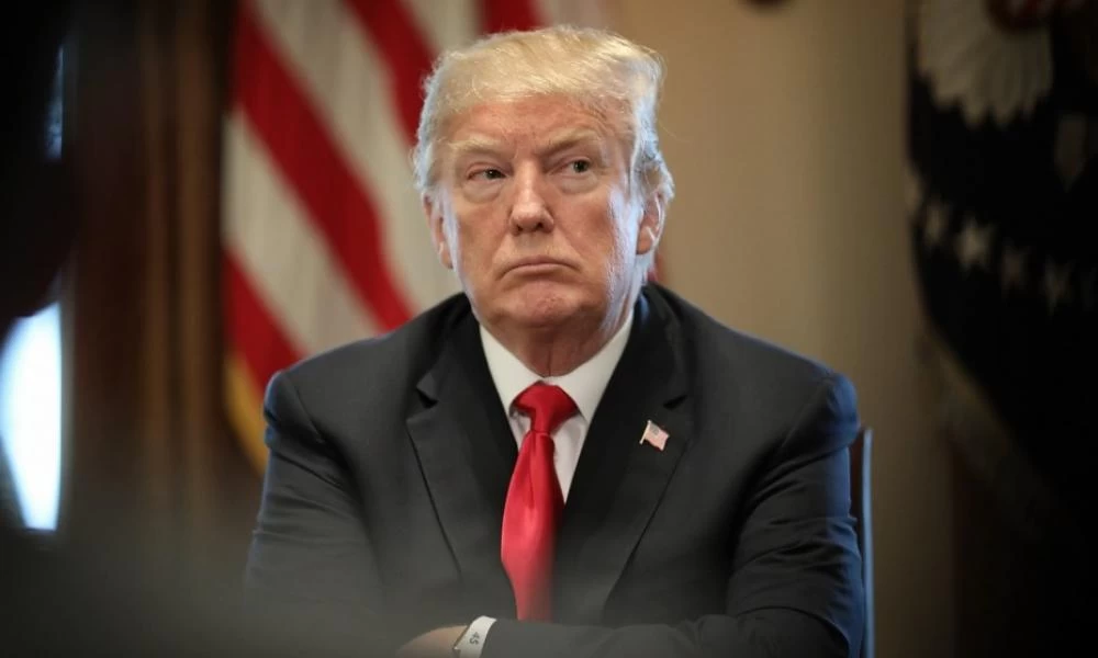 ΗΠΑ: Στο "πλευρό" του μικρότερου αδελφού του ο Τραμπ